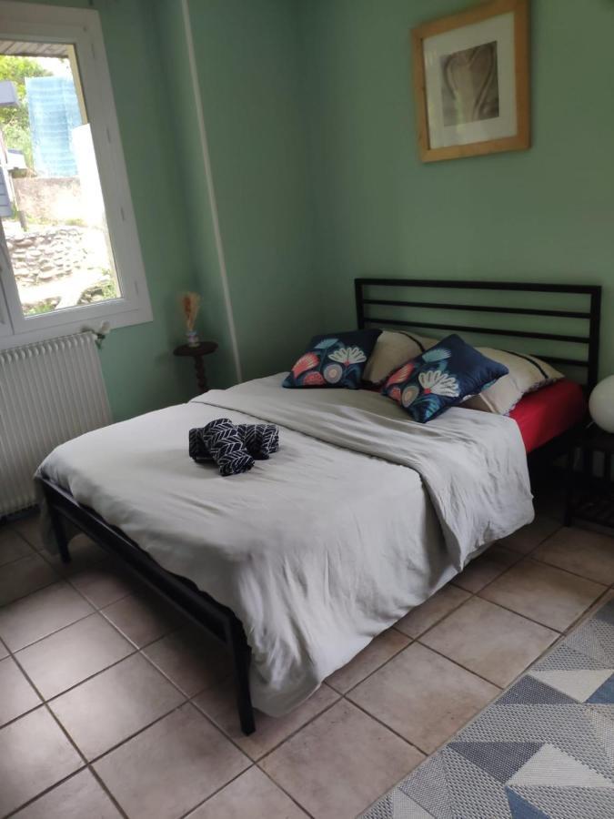 B&B En Plein Coeur De La Foret Artiguelouve Eksteriør billede