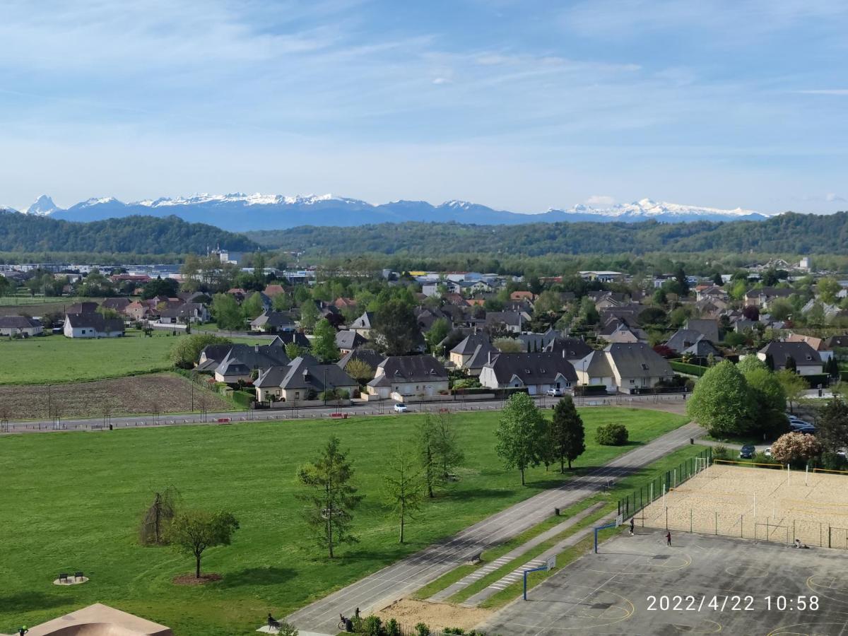 B&B En Plein Coeur De La Foret Artiguelouve Eksteriør billede